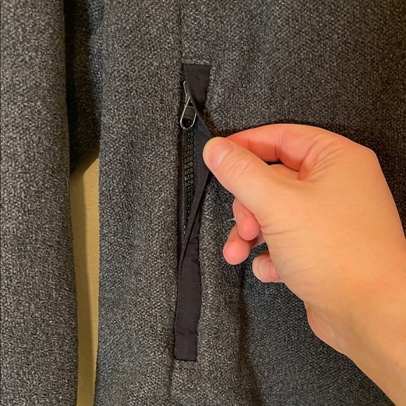 Patagonia Men's Minimalist Gray Zip-Up Fleece Jacket - Picture 3 of 4